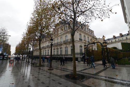 Avenida de los Campos Elíseos