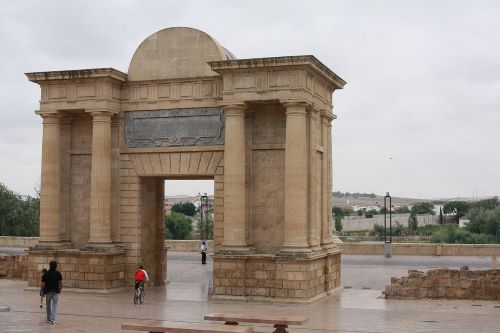 Puerta del Puente