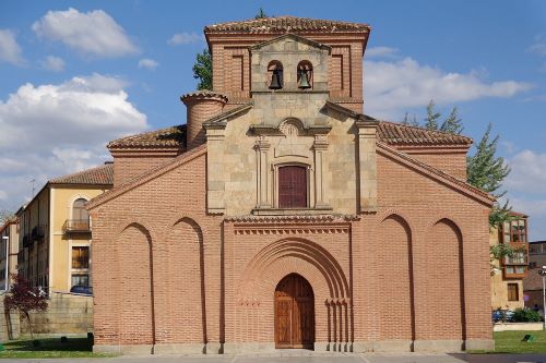 Iglesia de Santiago del Arrabal