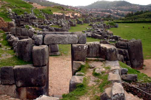 Sacsayhuamán